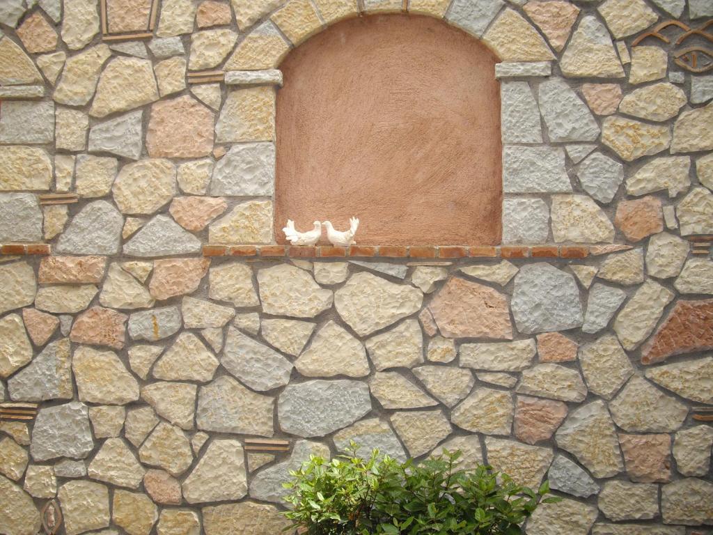 فندق Pitho ذلفي المظهر الخارجي الصورة